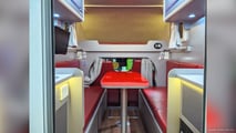 Kei-Camper aus Japan im Thunderbird-2-Look