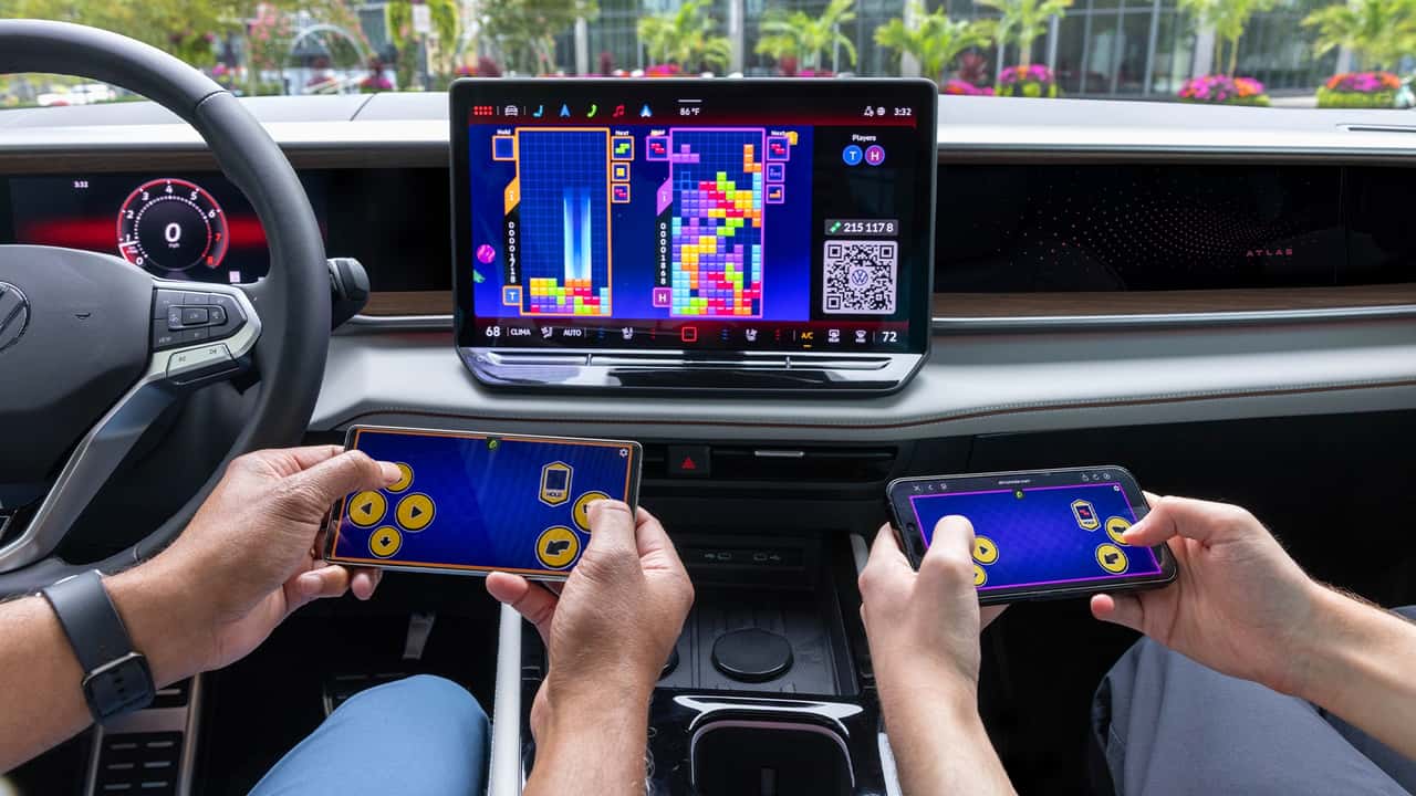 Volkswagen Integrates In-Car Gaming With Smartphone Controllers