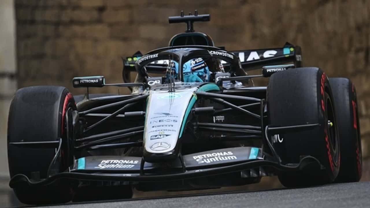 F1: Russell voa e crava pole para GP do Azerbaijão; Antonelli bate e larga em 16º e Bortoleto é 17º