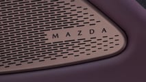 Mazda CX-6e, la prova su strada di Motor1.com