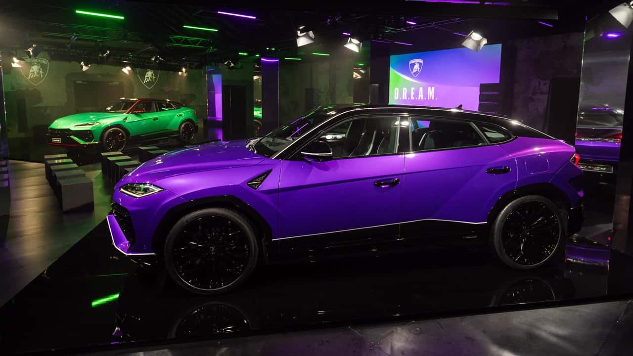 Lamborghini Urus SE Tettonero Capsule: Lila und Grün im Maximum