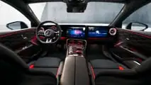 Mercedes-AMG GT 4 porte (2026): l'abitacolo