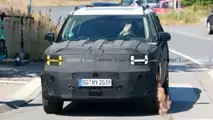 Hyundai Santa Fe (2024) als Erlkönig zeigt Lichtsignatur