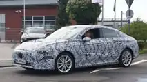 Mercedes CLA auf MMA-Basis als Erlkönig