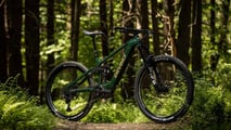 Cycles Devinci Dazzles With The 2023 E-Troy Electric Mountain Bike

