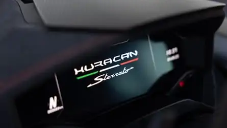 2024-lamborghini-huracan-sterrato-interior-gauge-cluster.webp