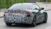 BMW i4, le prime foto spia del restyling