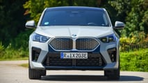BMW iX2 xDrive30 (2024) im Test