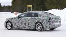 Mercedes C-Klasse EQ als Erlkönig im Schnee