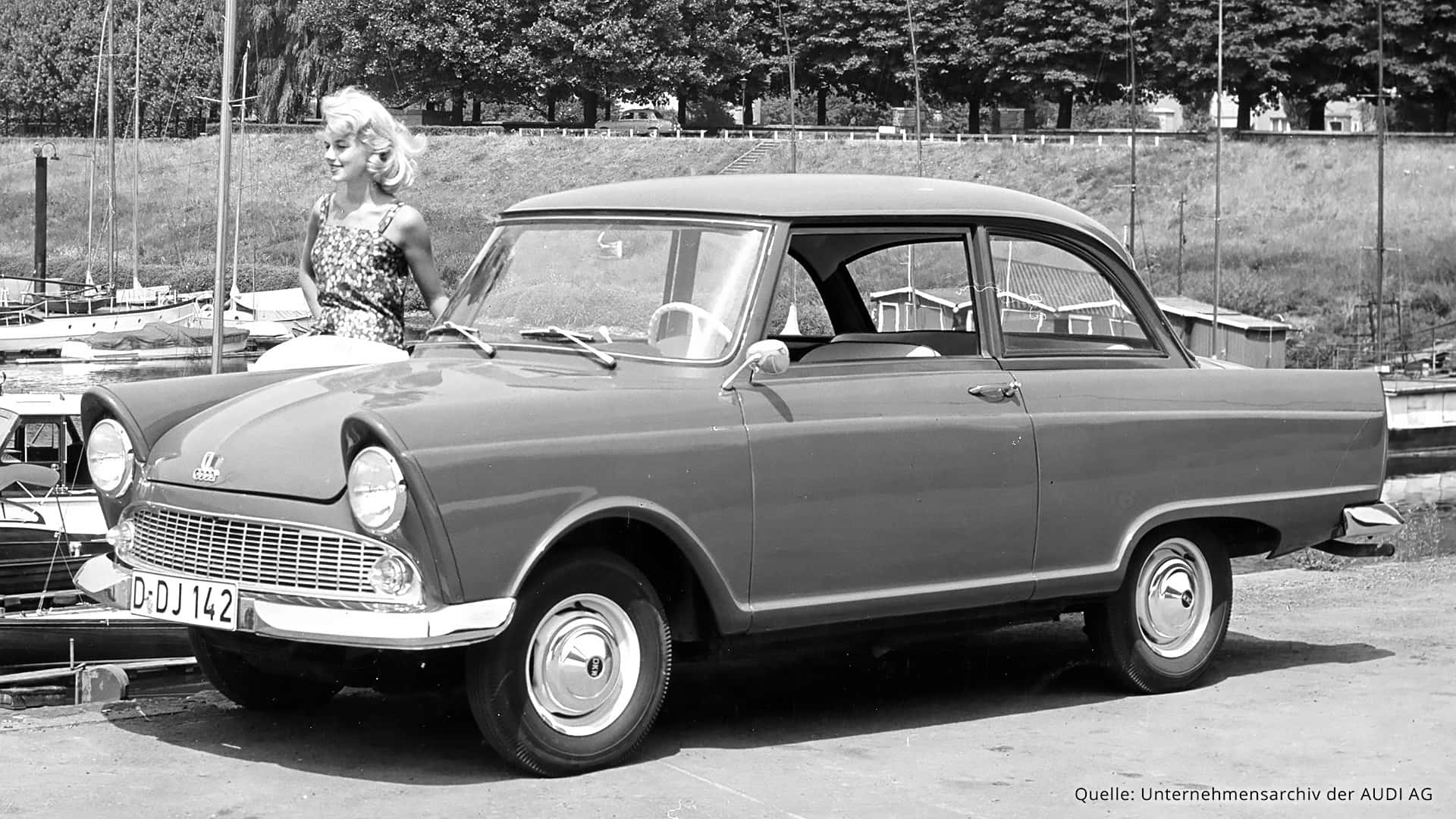 Modèle Réduit DKW Junior 1959 Open Sunroof - Vitesse 1/43 #631 Rouge Orange - Occasion état Neuf Dans Boîte Plexiglass