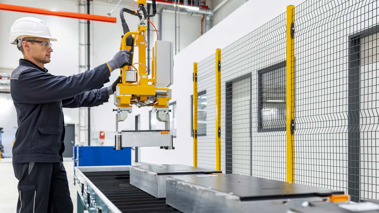 La prima fabbrica europea per il riciclo “in house” delle batterie