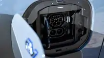 Subaru Solterra: la porta di ricarica