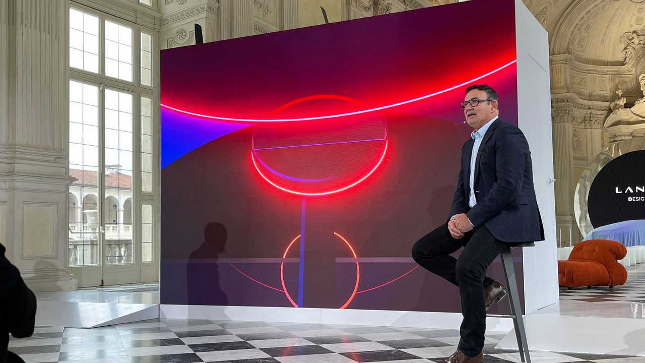 Lancia design futuro interni esterni