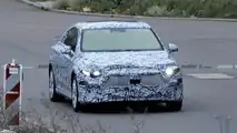 Nächste Generation des Mercedes EQA erwischt