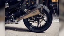 BMW R 12 nine T 2024 - Detalle del tubo de escape