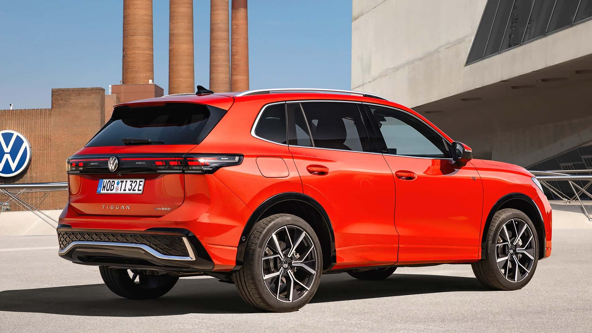 https://cdn.motor1.com/images/mgl/vxpxVQ/s1/vw-tiguan-2024.jpg