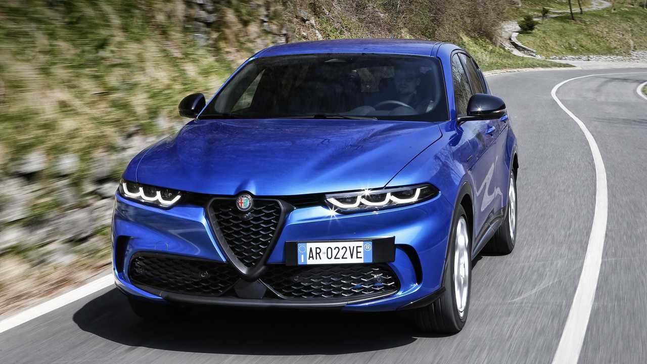 Foto - Alfa Romeo Tonale 1.5 hybrid prova su strada