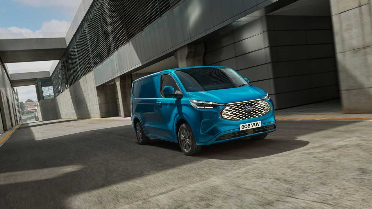 2022_FORD_E-TRANSIT_CUSTOM_04 (1)