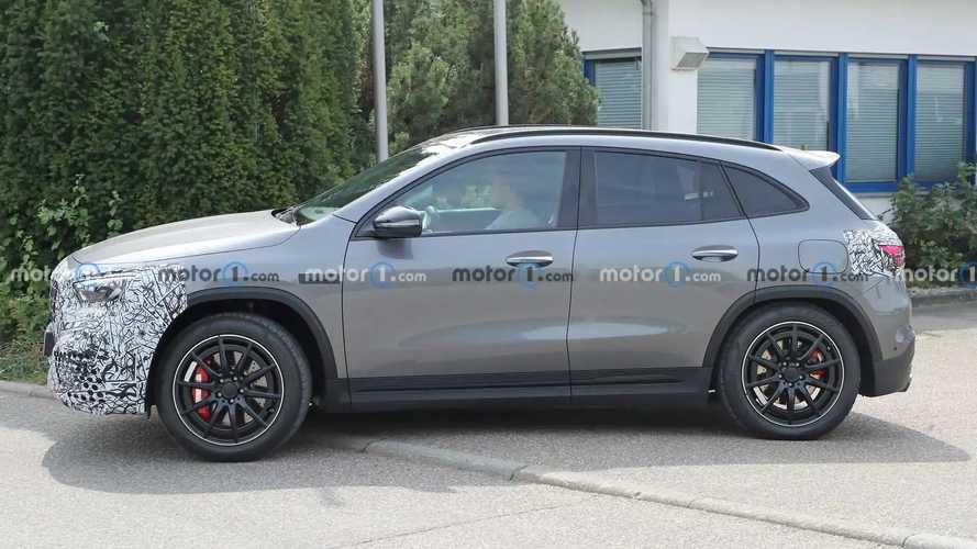 Mercedes - Benz GLA 45 kadrajlarımıza yakalandı!