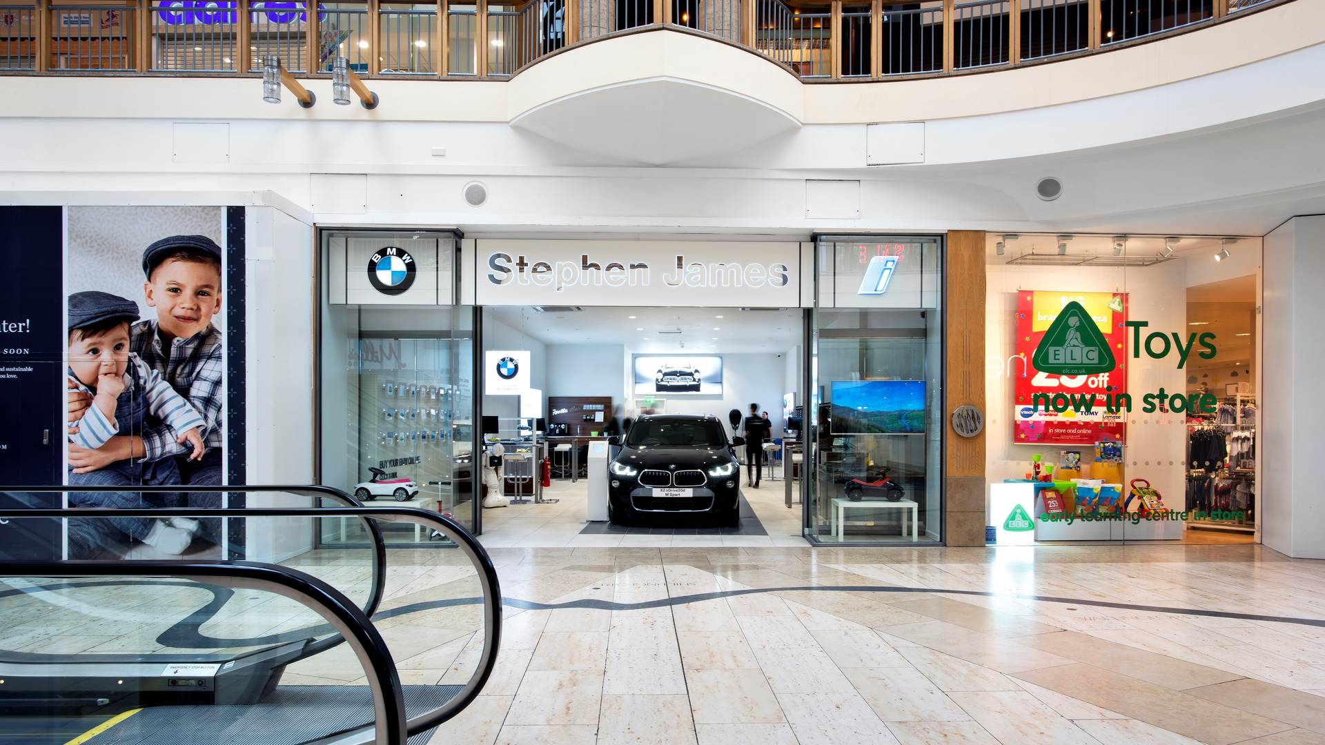 BMW Urban Store at the Bluewater | Motor1.com Photos
