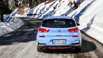 VW Golf GTI vs. Hyundai i30 N