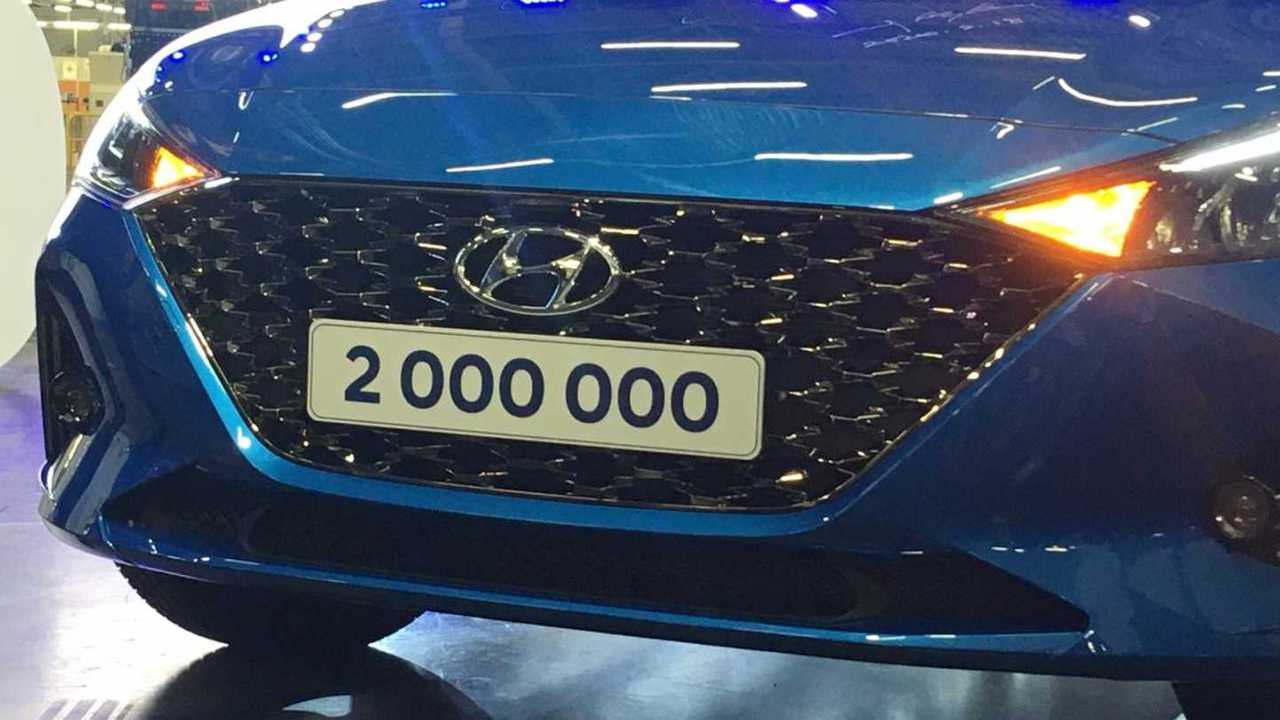 Обновленный Hyundai Solaris: живые фото