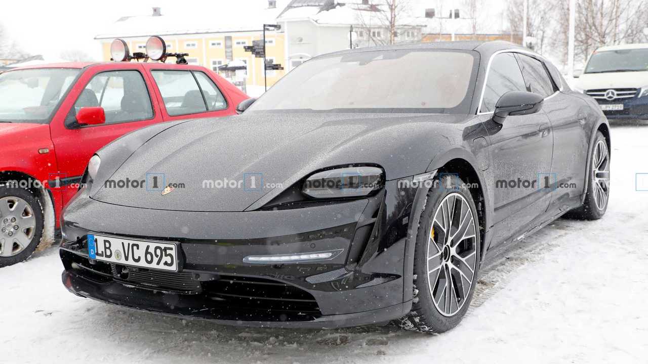 Porsche Taycan Cross Turismo, fotos espía