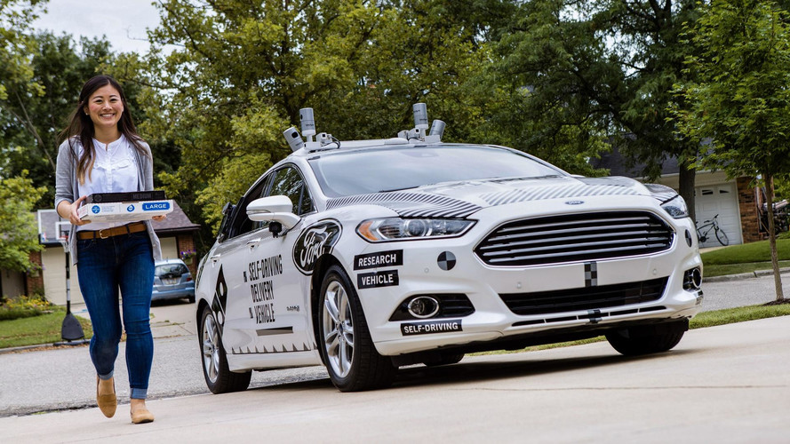 Descubre el coche autónomo de Ford que te lleva las pizzas a casa