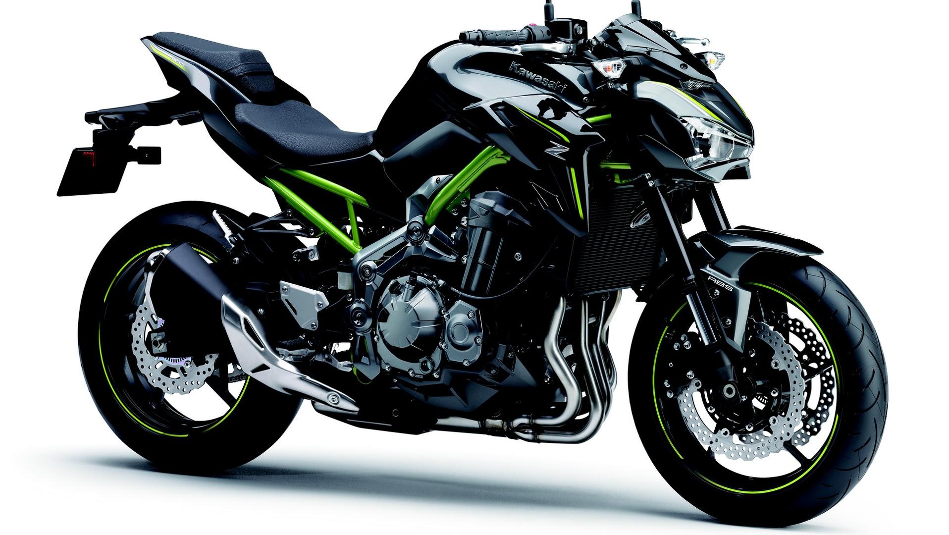 Kawasaki lança supernaked Z900 por R$ 41.990