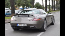 Mercedes SLS in prova