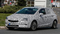 2016 Opel Astra spy photo