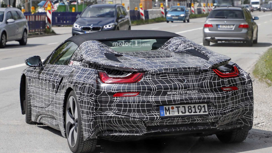2018 BMW i8 Spyder spy photo