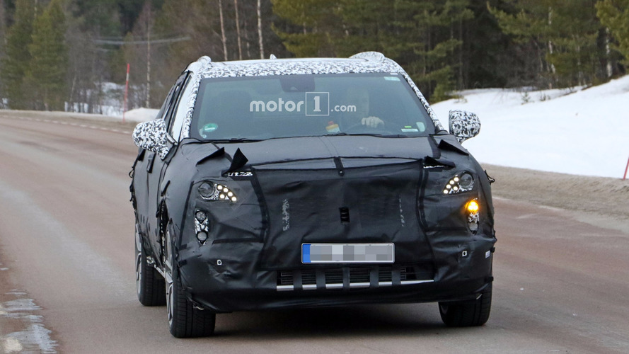 2019 Cadillac XT3 spy photo