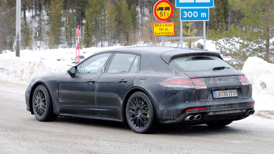 Porsche Panamera Sport Turismo Spy Pics