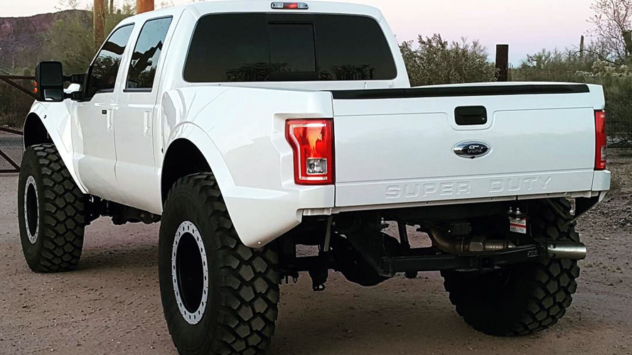 Ford F-250 MegaRaptor
