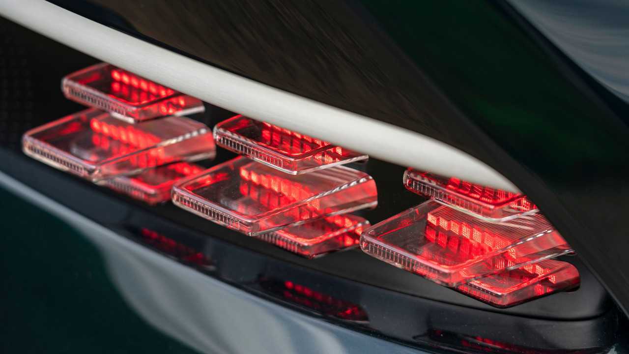 Aston Martin Victor detail