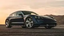 Quartier avant extérieur de la Porsche Taycan Turbo Cross Turismo 2021