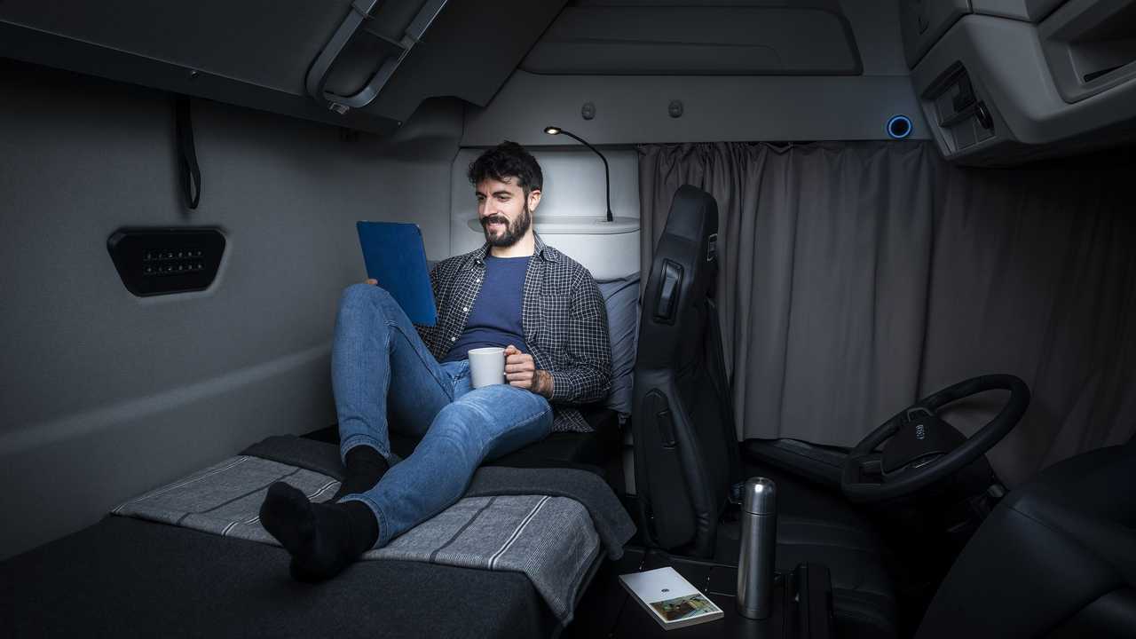 Iveco S-Way 2021