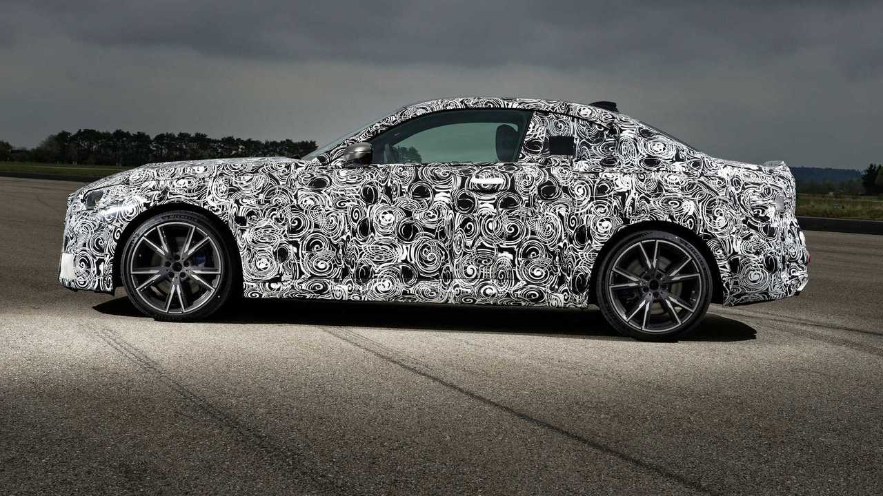 Официальные фото прототипа нового купе BMW 2-й серии
