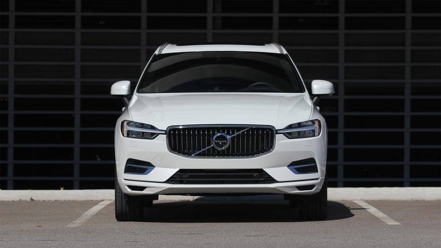 2018 Volvo XC60 T8 E-AWD: Review