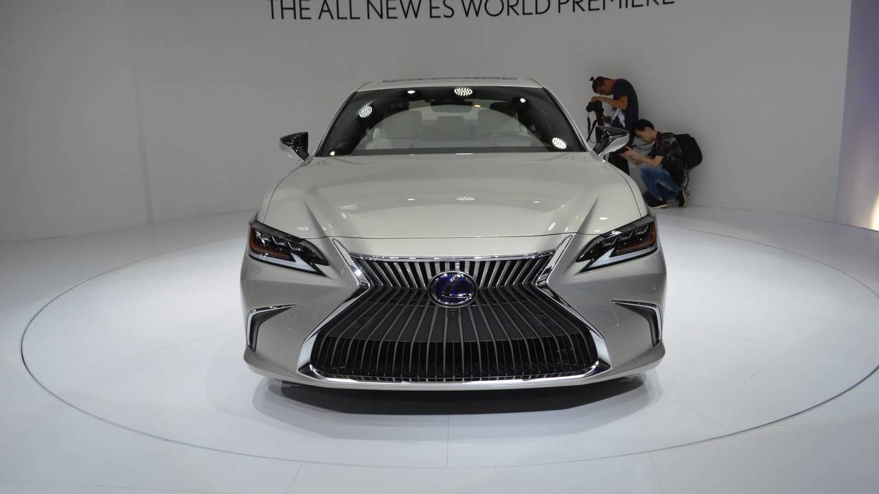 2019 Lexus Es 350 Gets 550 Price Increase Starts At 39 500 2019 Lexus Es