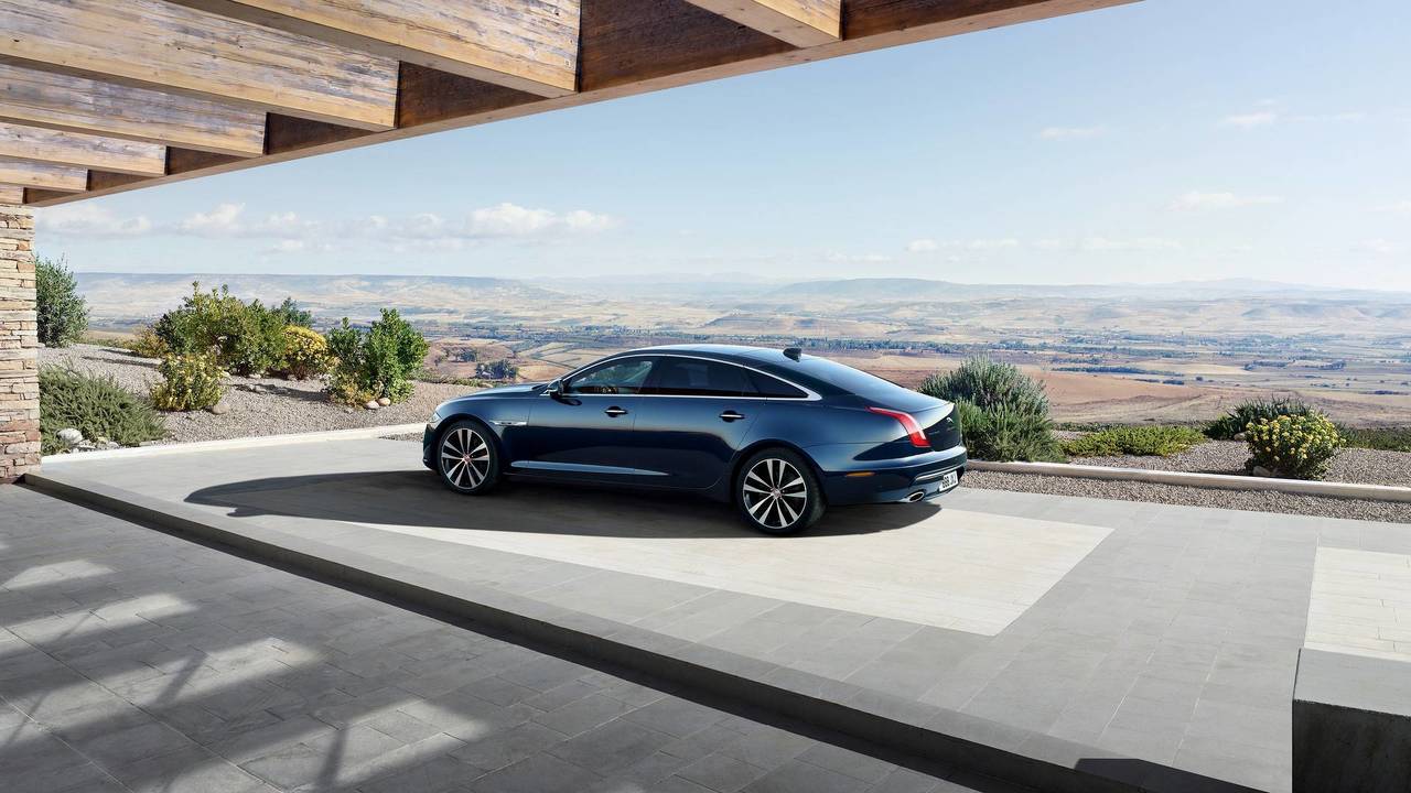 2019 Jaguar XJ50