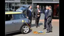 Mini E auf die Insel