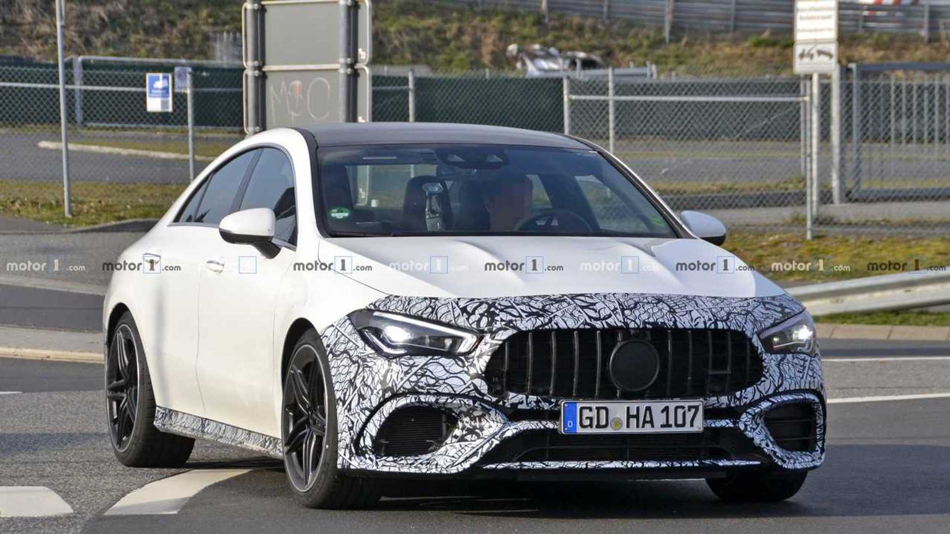 mercedes-amg-cla-45-spy-photo.jpg