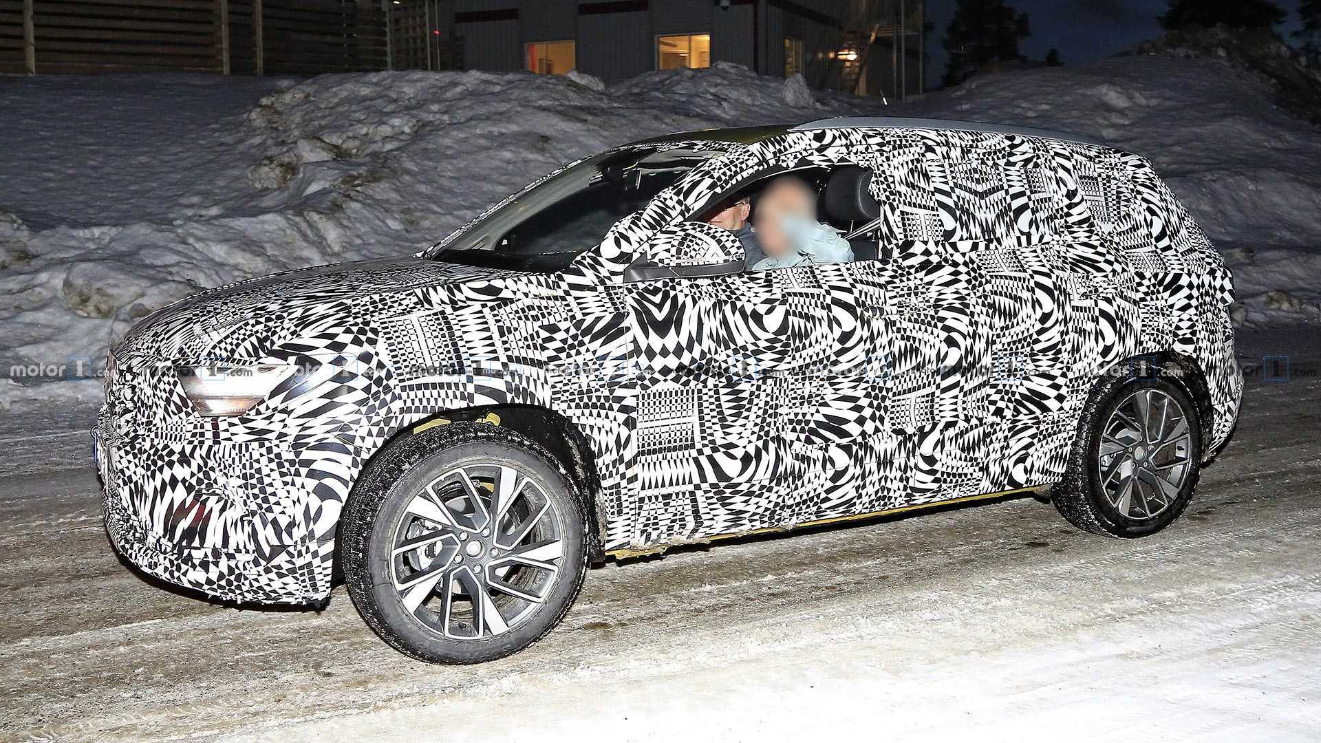 Jetta VS5 Crossover Spied Testing Far Away From China [UPDATE]