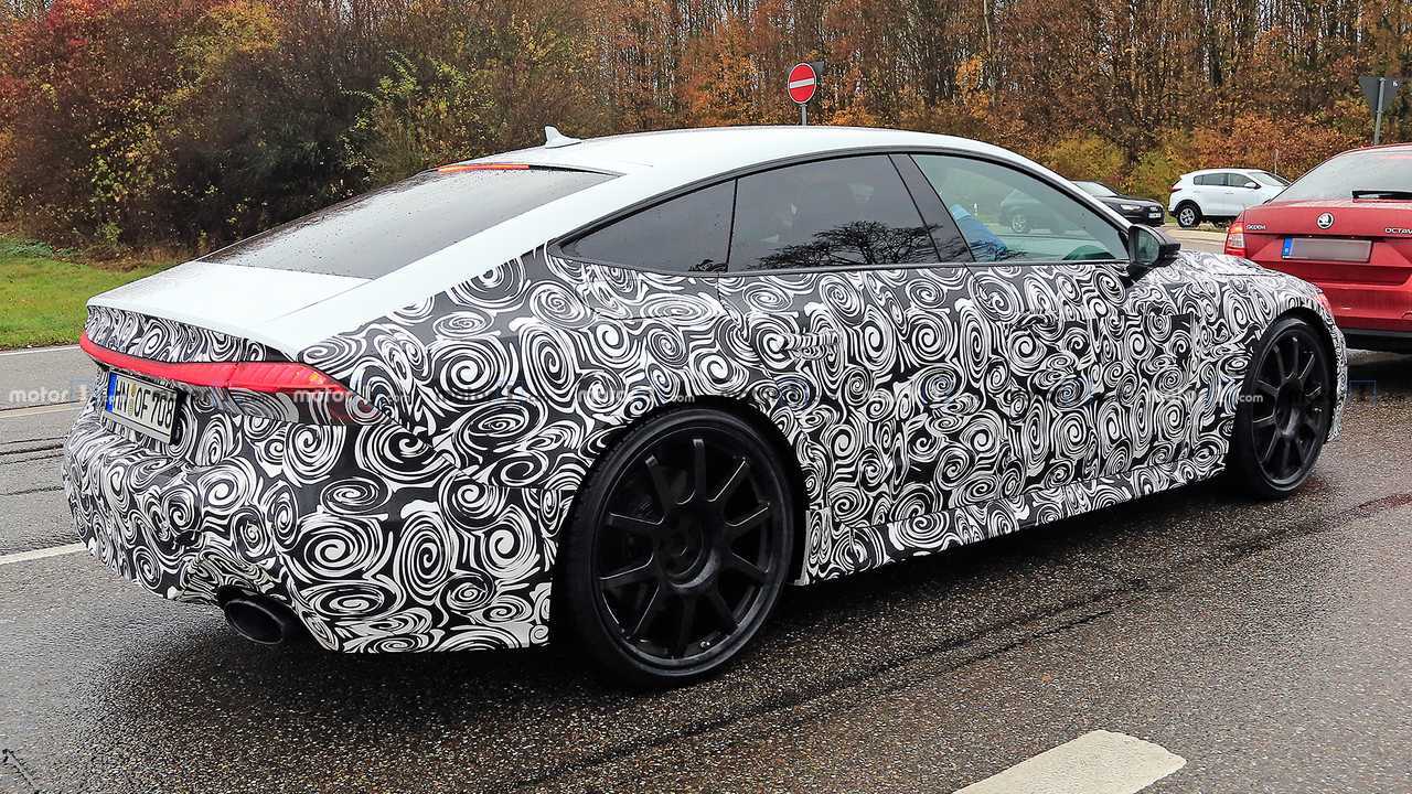 Nuova Audi RS 7 Sportback, le foto spia al Nurburgring