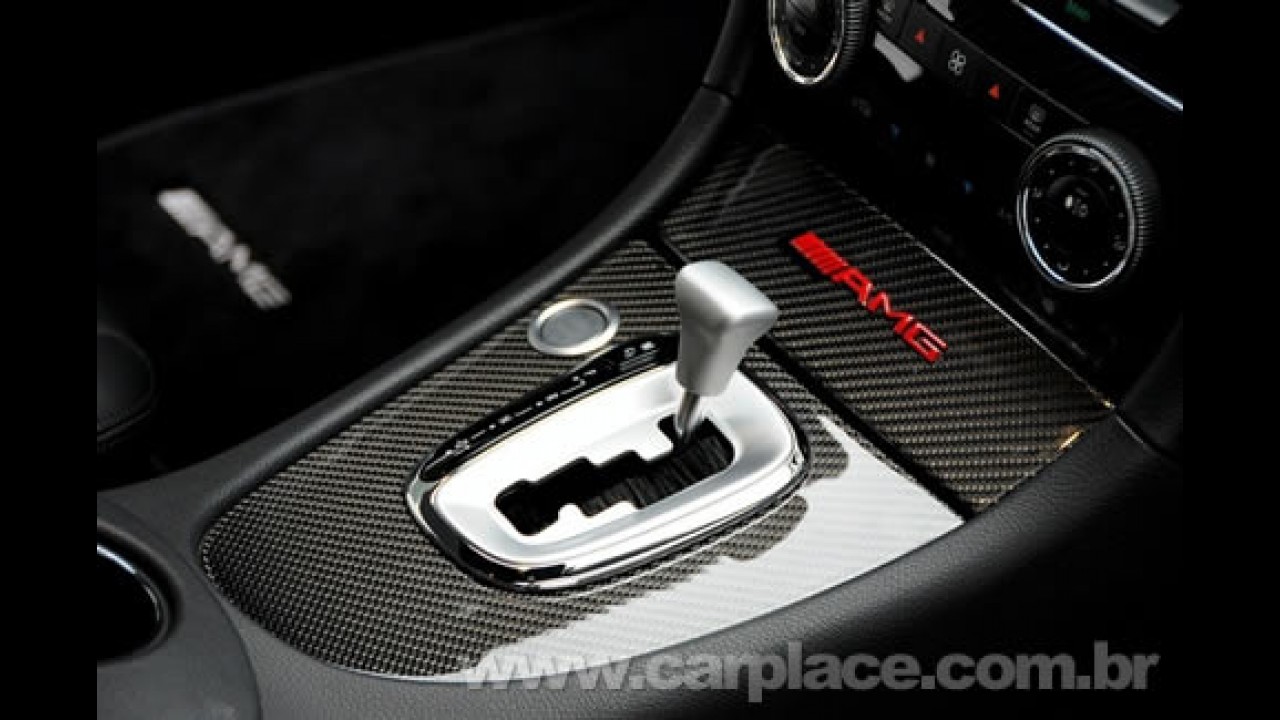 Vorsteiner mostra sua versão "Black Widow" da Mercedes-Benz CLK 63 AMG