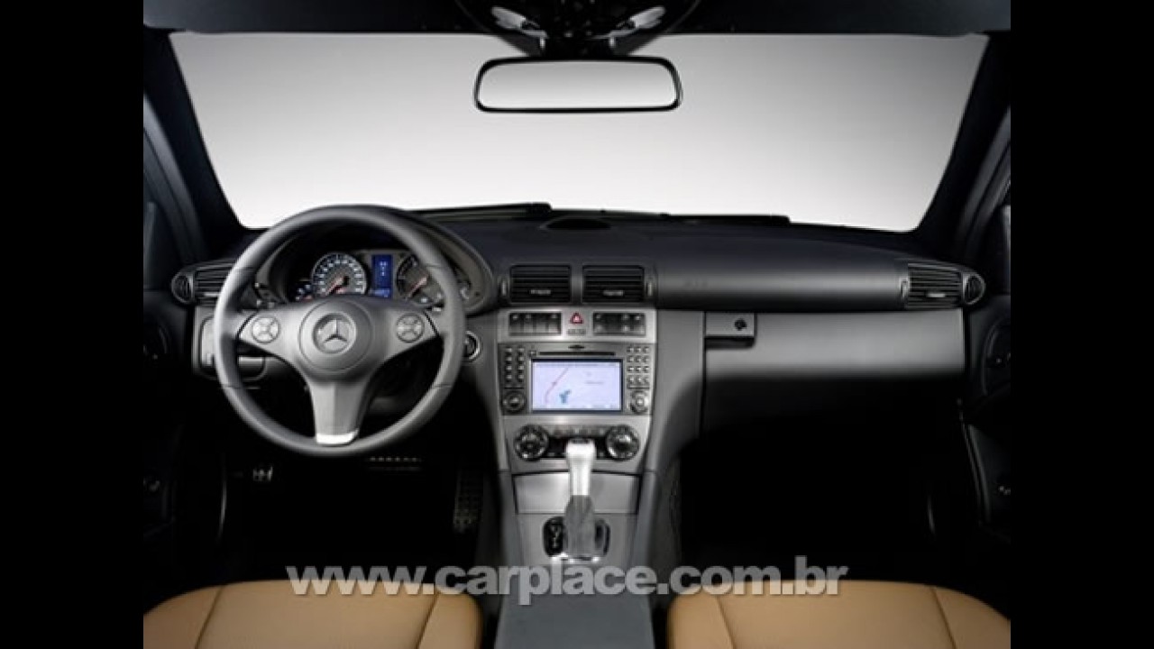 Mercedes apresenta novo Coupe CLC 2009 fabricado no Brasil