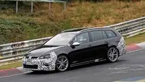VW Golf R Variant facelift spy photo