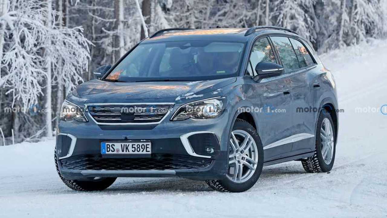 Yeni Volkswagen ID.6 casus fotoğraf